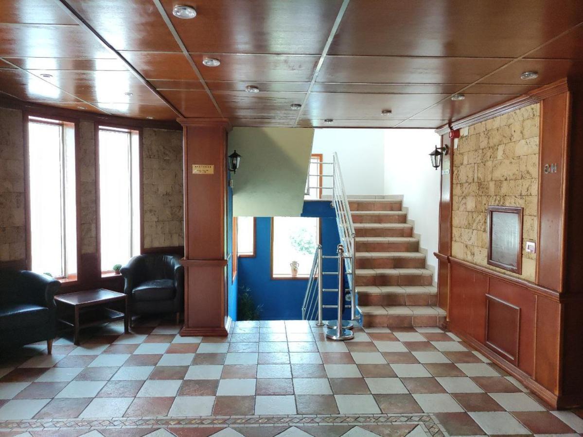 Hotel Ambasador Podgorica Exterior foto